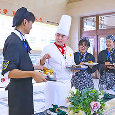 ���;�Ӣ��